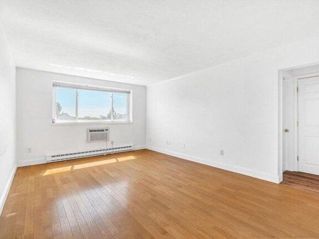 condo with 2 bedroom, Somerville MA ES105340872