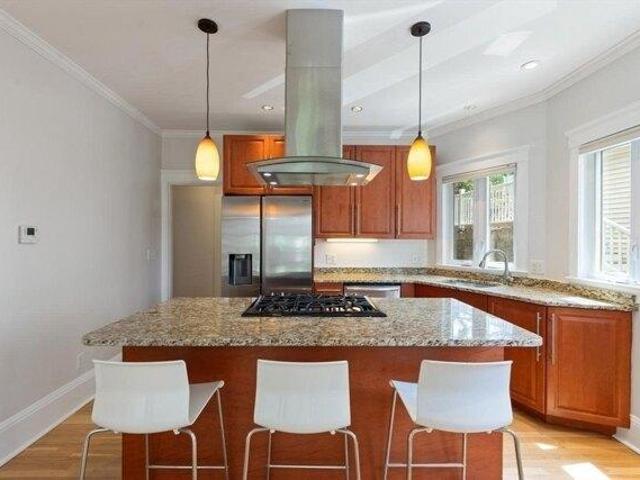 condo with 2 bedroom, Somerville MA ES105404609