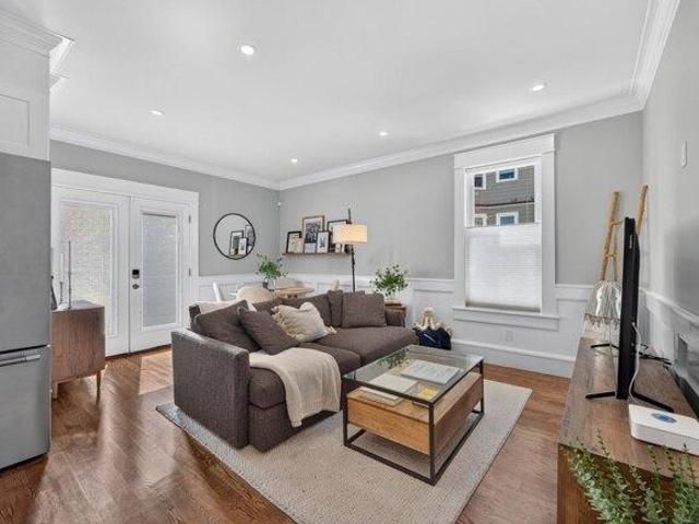 condo with 2 bedroom, Somerville MA ES105414220