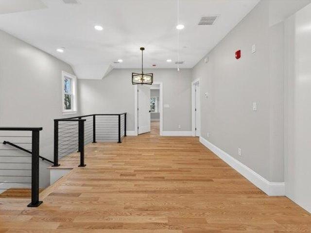 condo with 2 bedroom, Somerville MA ES105443286