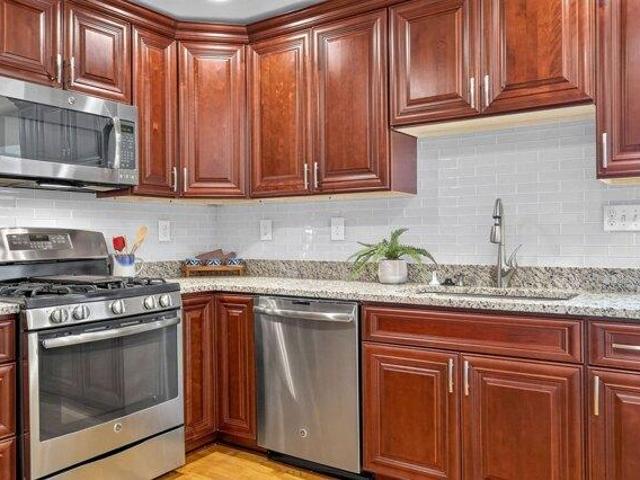 condo with 2 bedroom, Somerville MA ES105559245