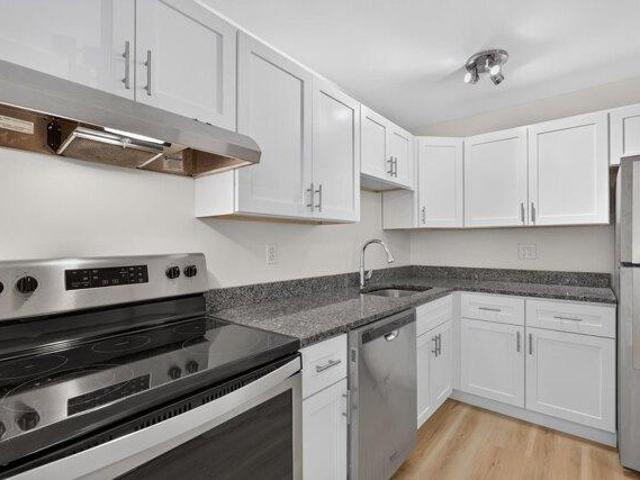 condo with 2 bedroom, South Berwick ME ES105400302