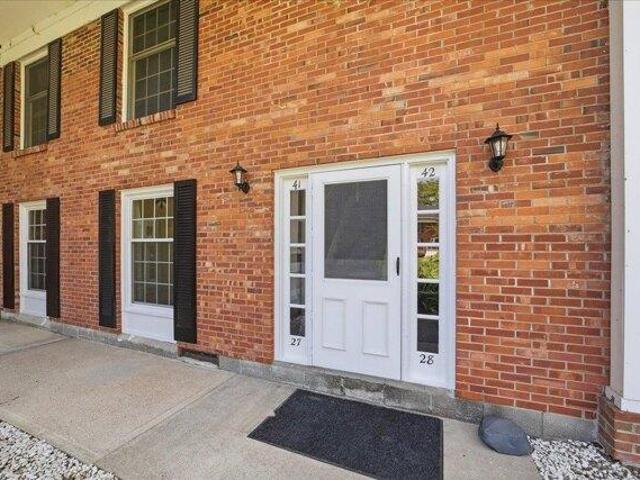 condo with 2 bedroom, South Burlington VT ES105516116