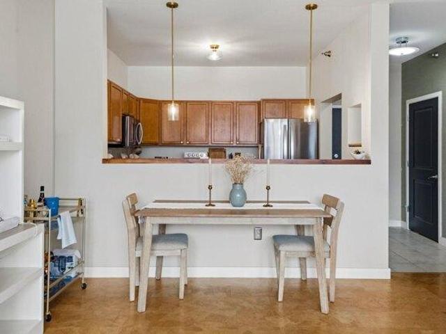 condo with 2 bedroom, South Burlington VT ES105678475