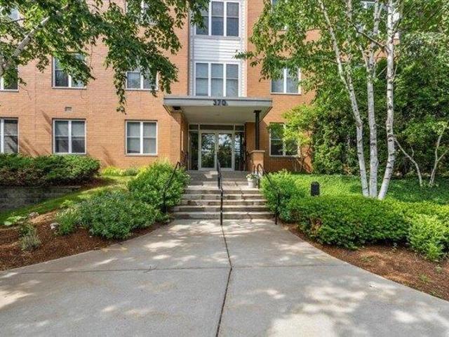 condo with 2 bedroom, South Burlington VT ES105692279