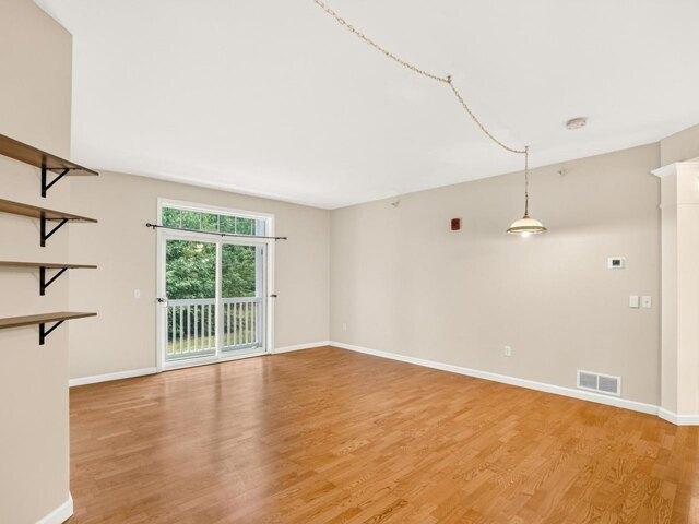 condo with 2 bedroom, South Burlington VT ES105818200