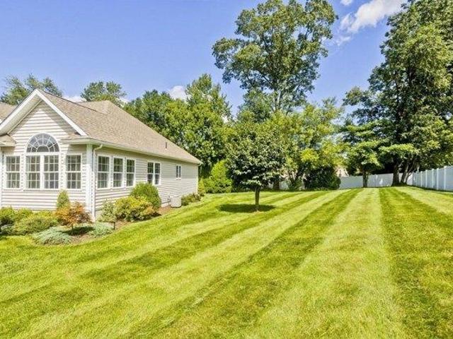 condo with 2 bedroom, South Hadley MA ES105532867