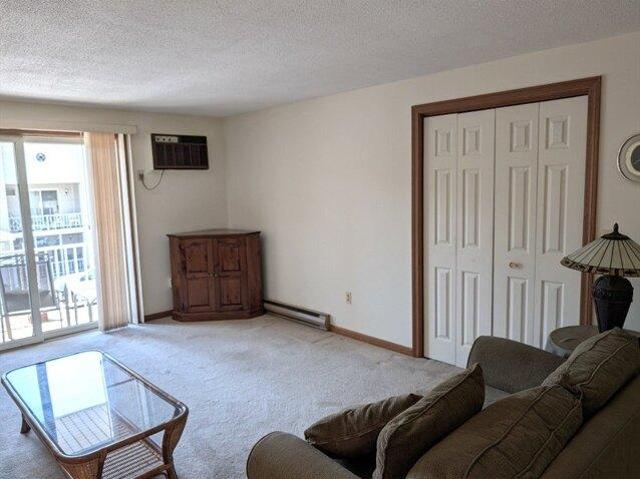 condo with 2 bedroom, South Hadley MA ES105275156