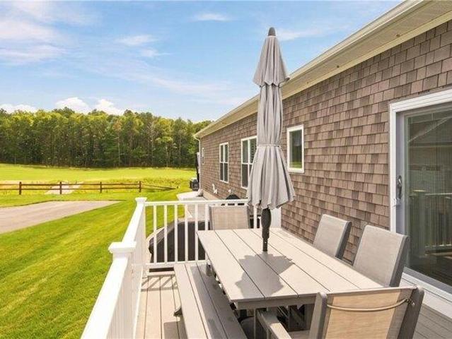 condo with 2 bedroom, South Kingstown RI ES105496884