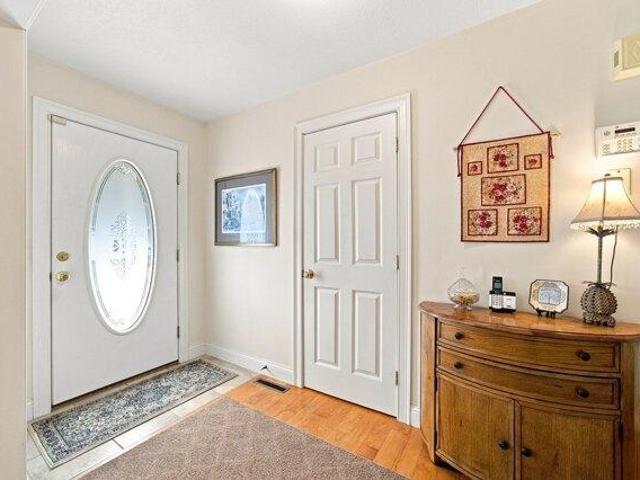 condo with 2 bedroom, Southampton MA ES105367695