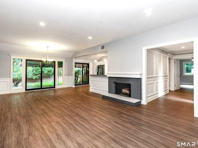 condo with 2 bedroom, Southbury CT ES105439324