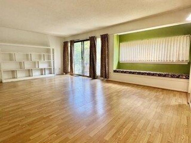 condo with 2 bedroom, Southbury CT ES105442781