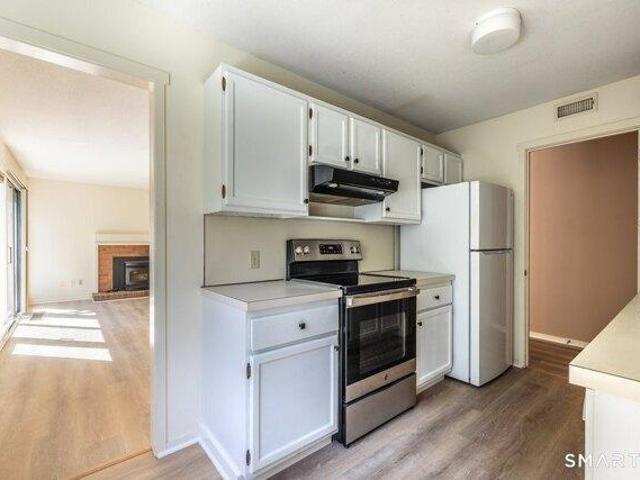 condo with 2 bedroom, Southbury CT ES105548733