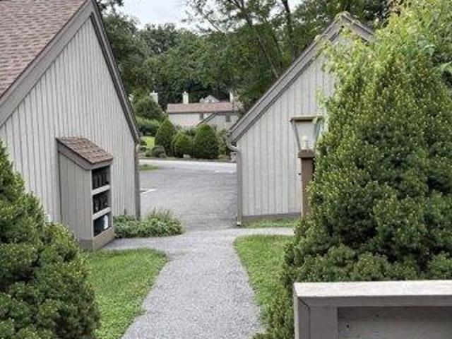 condo with 2 bedroom, Southbury CT ES105577714