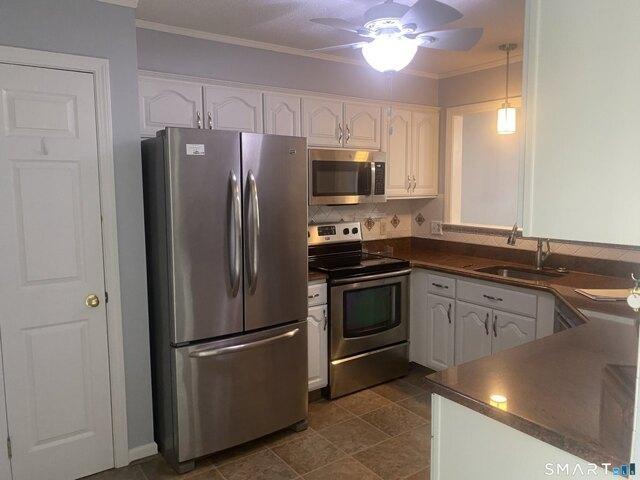condo with 2 bedroom, Southington CT ES105574849