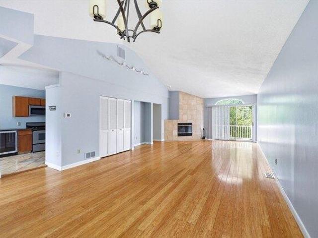 condo with 2 bedroom, Southwick MA ES105367674