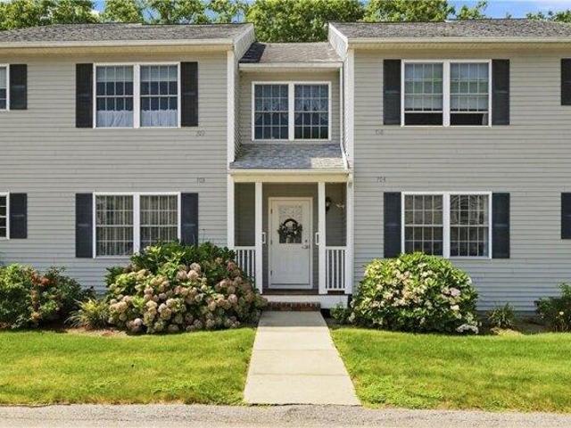 condo with 2 bedroom, Smithfield RI ES105416244