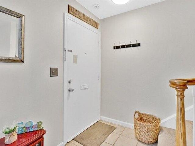 condo with 2 bedroom, Springfield MA ES105275549