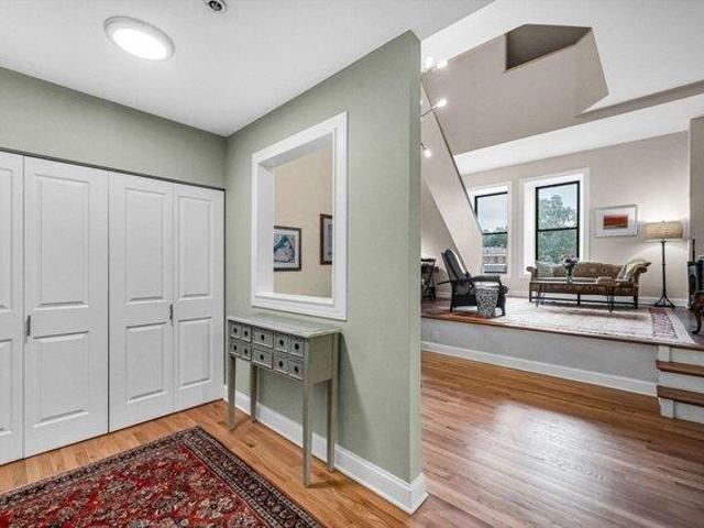 condo with 2 bedroom, Springfield MA ES105316691