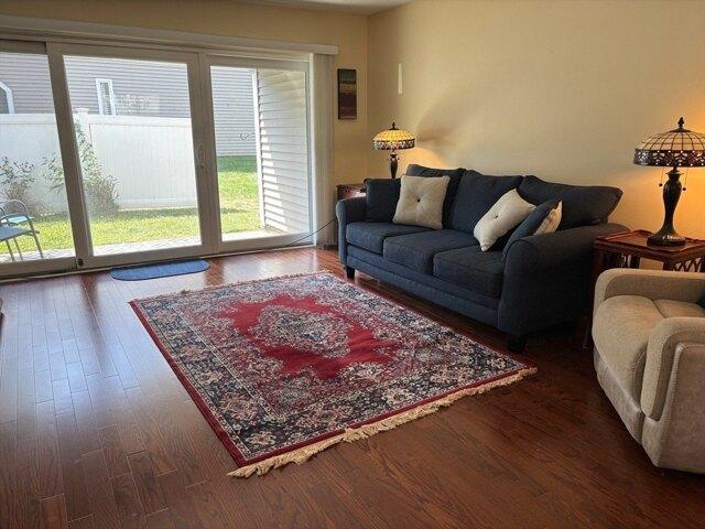 condo with 2 bedroom, Springfield MA ES105403022