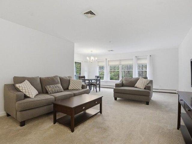 condo with 2 bedroom, Stow MA ES104542076