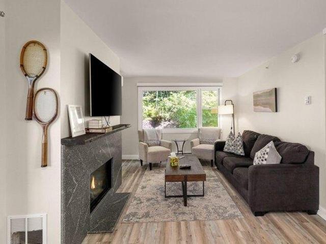 condo with 2 bedroom, Stowe VT ES105551079