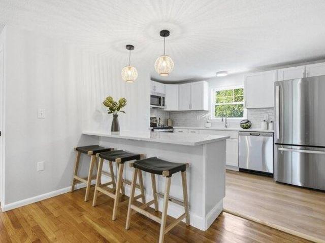 condo with 2 bedroom, Stoneham MA ES105425264