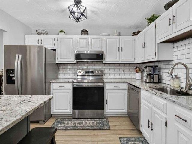 condo with 2 bedroom, Stoneham MA ES105613621