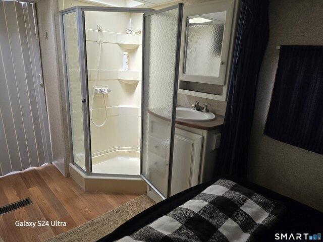 condo with 2 bedroom, Stafford CT ES105610766