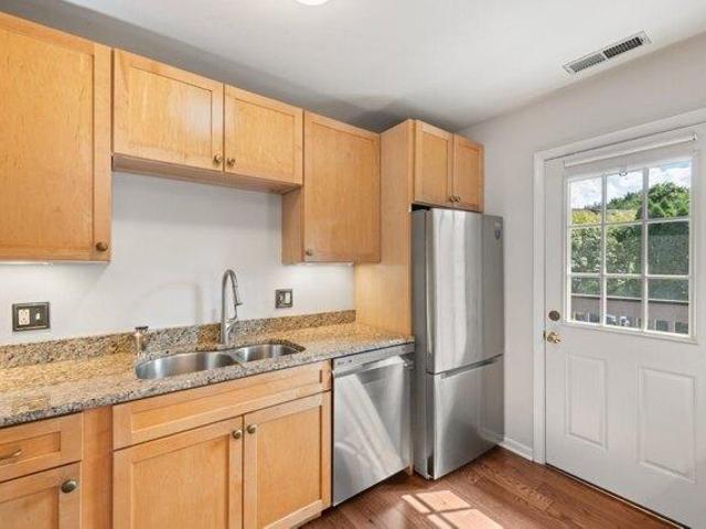 condo with 2 bedroom, Stamford CT ES104791348