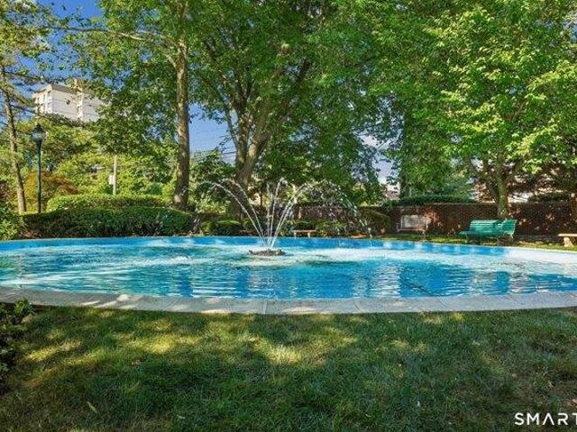 condo with 2 bedroom, Stamford CT ES105423852
