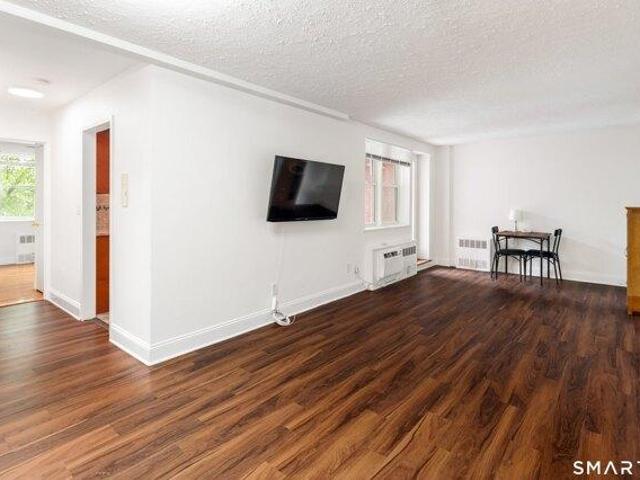 condo with 2 bedroom, Stamford CT ES105511536