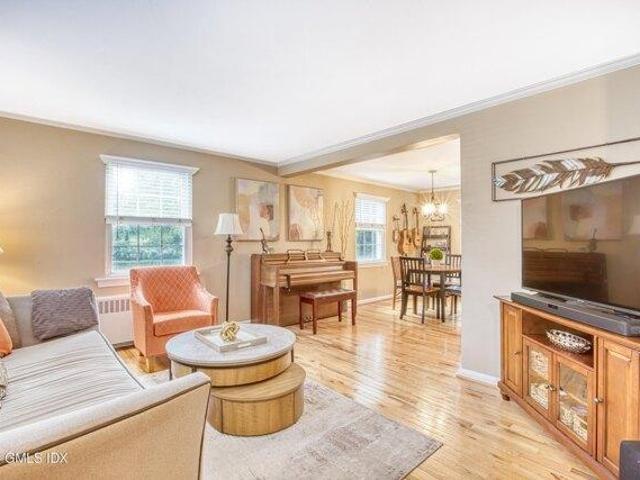condo with 2 bedroom, Stamford CT ES105534234