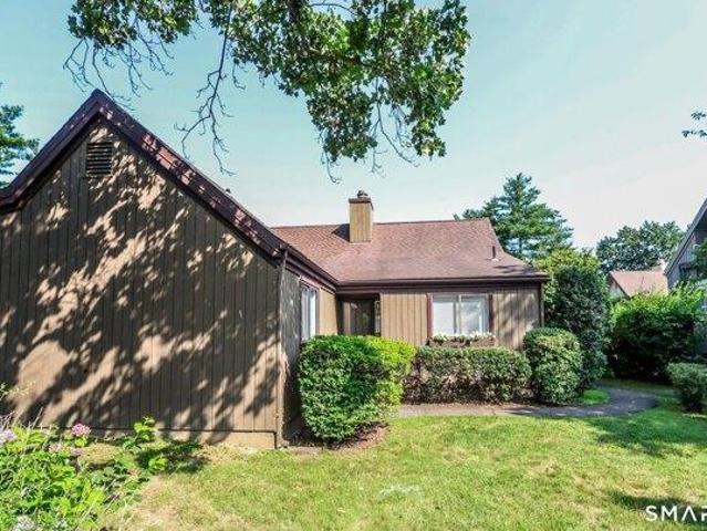 condo with 2 bedroom, Stratford CT ES104791920
