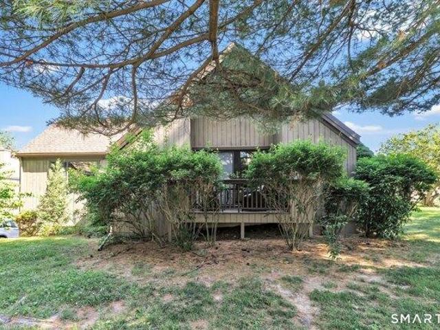 condo with 2 bedroom, Stratford CT ES105474635