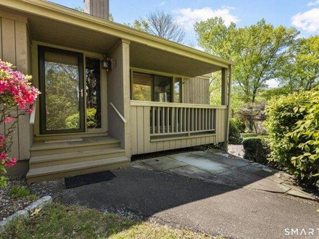 condo with 2 bedroom, Stratford CT ES105511860