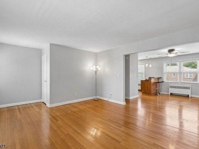 condo with 2 bedroom, Summit NJ ES105278621