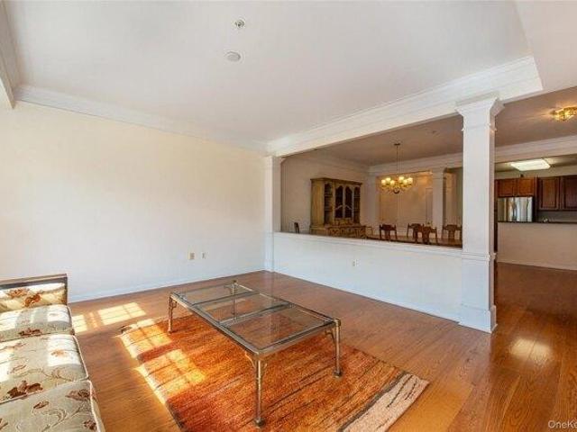 condo with 2 bedroom, Suffern NY ES105291689