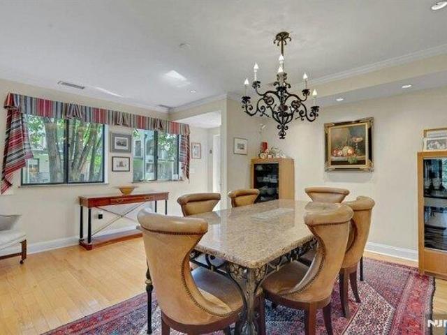 condo with 3 bedroom, Teaneck NJ ES105579037