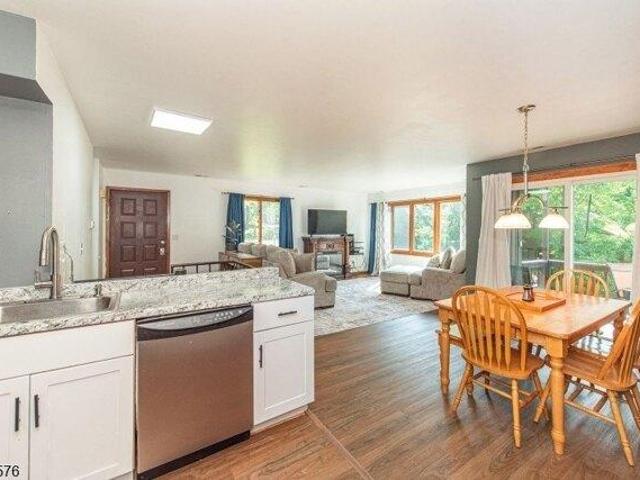 condo with 3 bedroom, Vernon NJ ES105278350