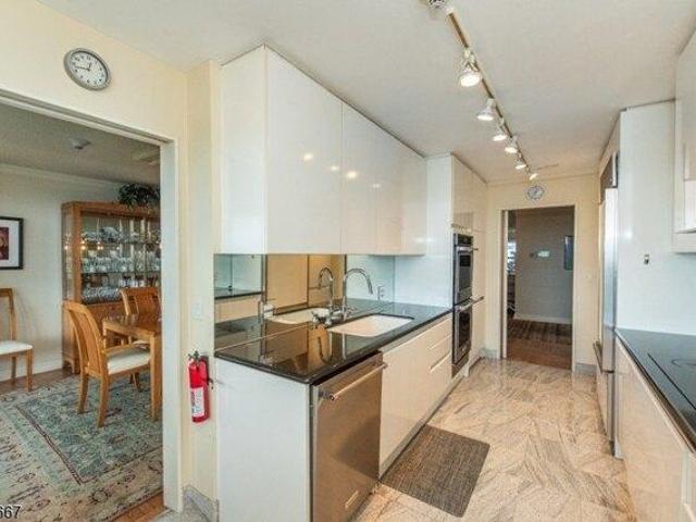 condo with 3 bedroom, Verona NJ ES105512092