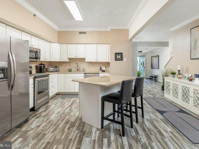 condo with 3 bedroom, Voorhees NJ ES105287414