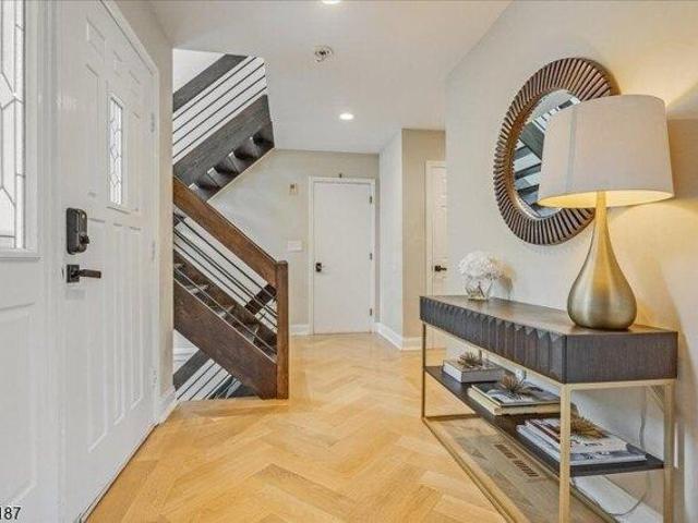 condo with 3 bedroom, Watchung NJ ES104852767
