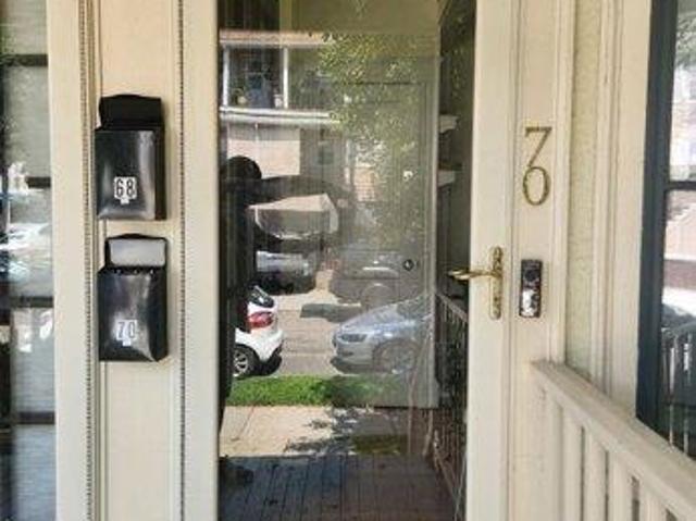 condo with 3 bedroom, Watertown MA ES105400197