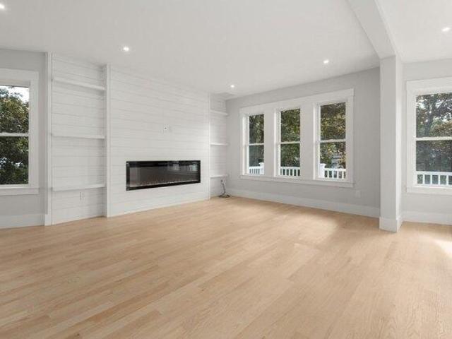 condo with 3 bedroom, Watertown MA ES105649488