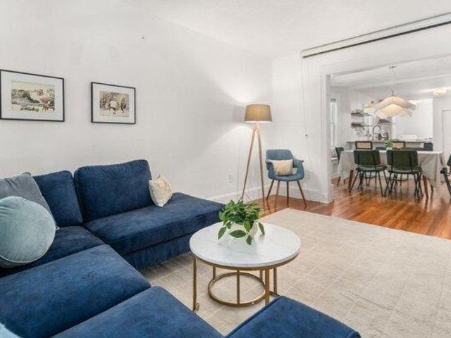 condo with 3 bedroom, Watertown MA ES105652208