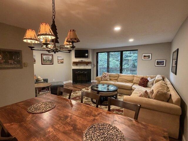 condo with 3 bedroom, Waterville Valley NH ES105424120