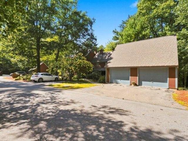 condo with 3 bedroom, Westford MA ES105492880