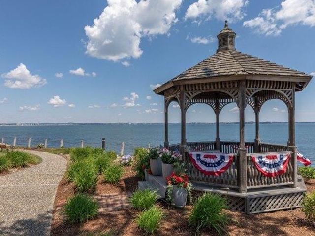 condo with 3 bedroom, Winthrop MA ES105402445