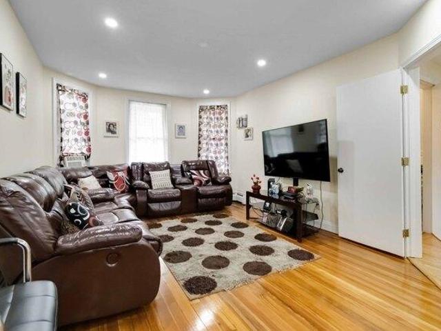 condo with 3 bedroom, Winthrop MA ES105427805
